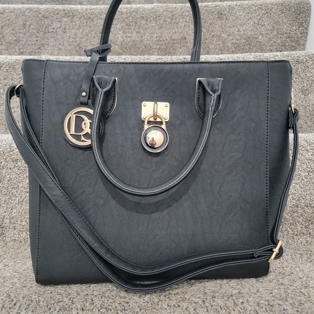 Elegant Black Handbag